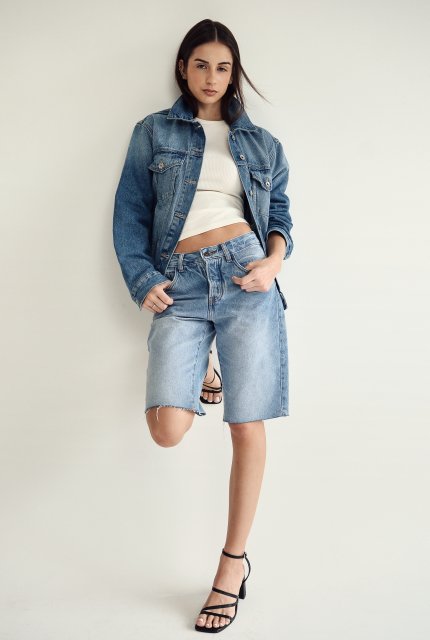 Vertical Image 2