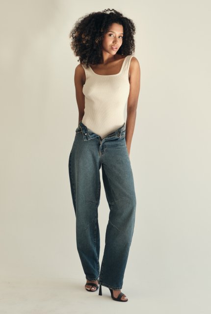 Vertical Image 2