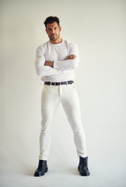 Vertical Image 2